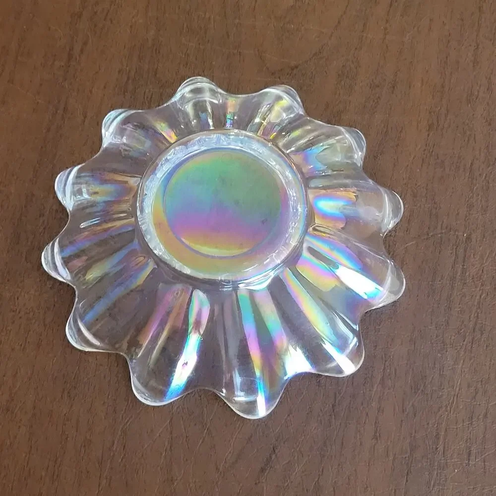 Vintage Federal Glass Celestial Iridescent bowl 6inches diameter starburst